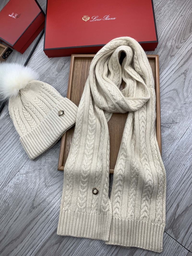 Love Piana Caps Scarfs